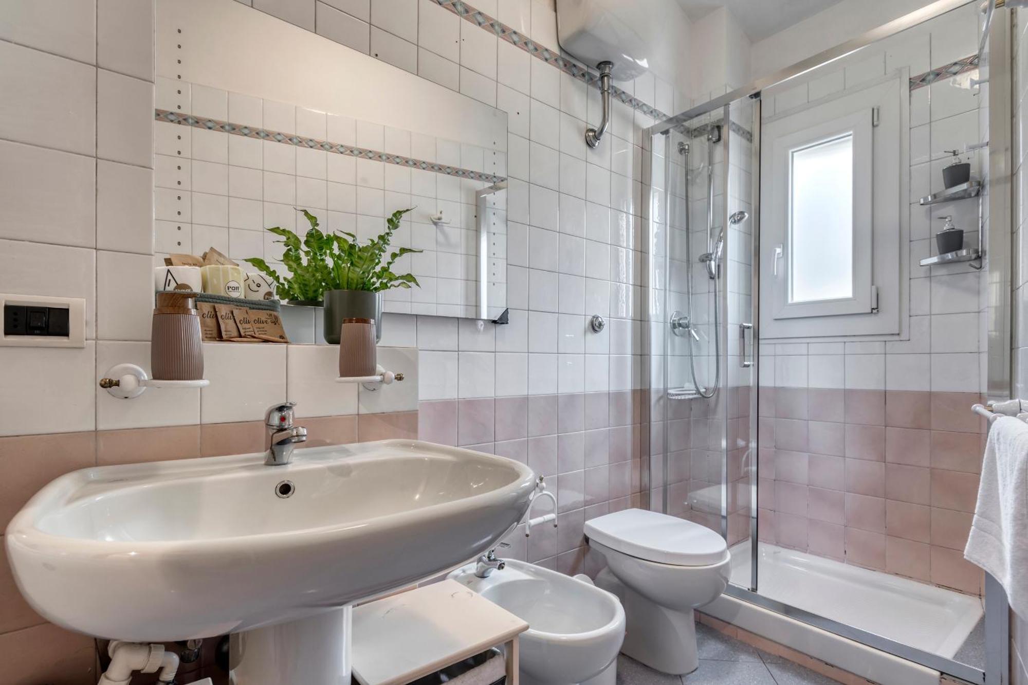 Cozy Apartment In The Heart Of Болонья Экстерьер фото